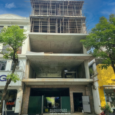 Hình ảnh thực tế thi công phần kết cấu nhà dân dụng sử dụng giải pháp sàn phẳng vượt nhịp lõi rỗng do HANOICONS thực hiện, tạo không gian kiến trúc rộng thoáng.